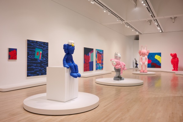 Installation view: KAWS: FAMILY, San Francisco Museum of Modern Art, photo: Jason Schmidt